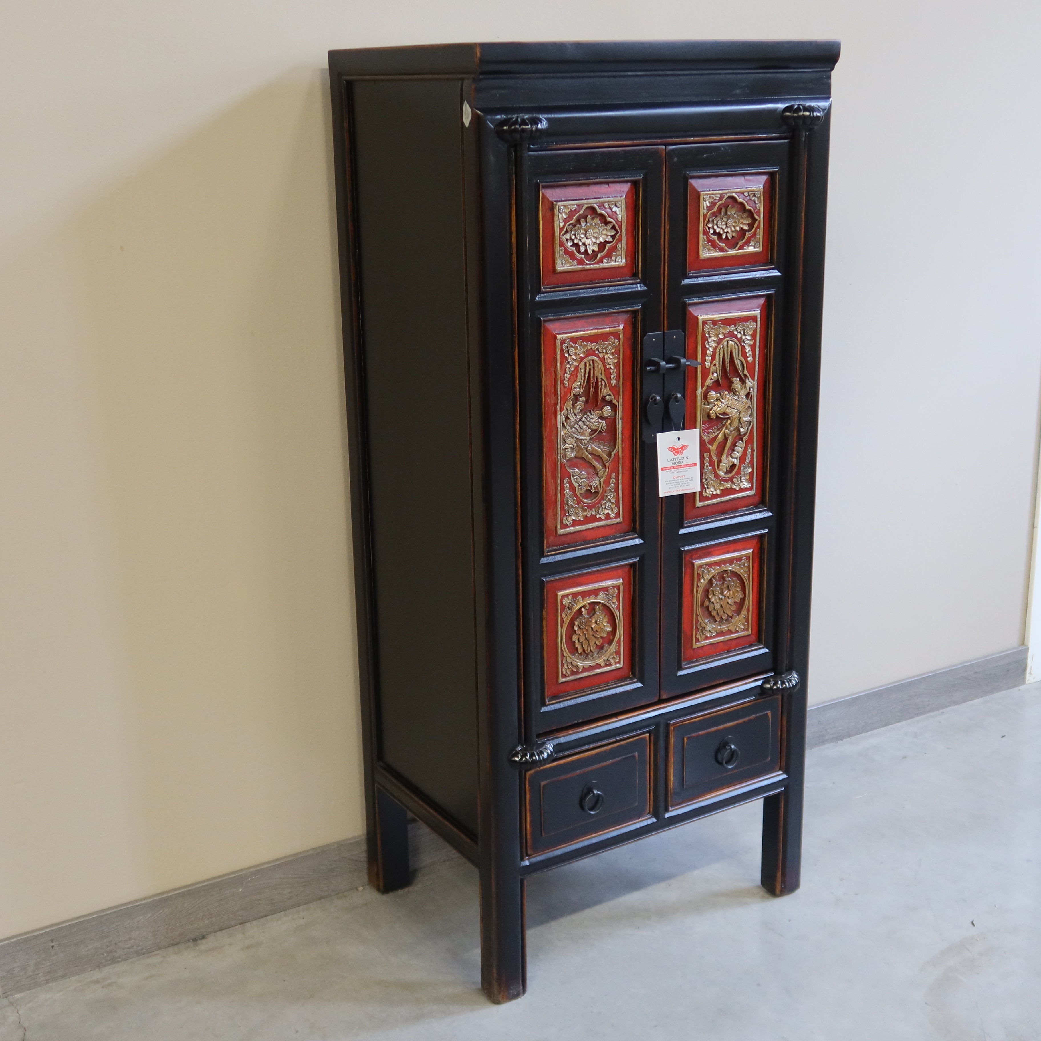 ARMADIETTO A COLONNA DEL FUJAN