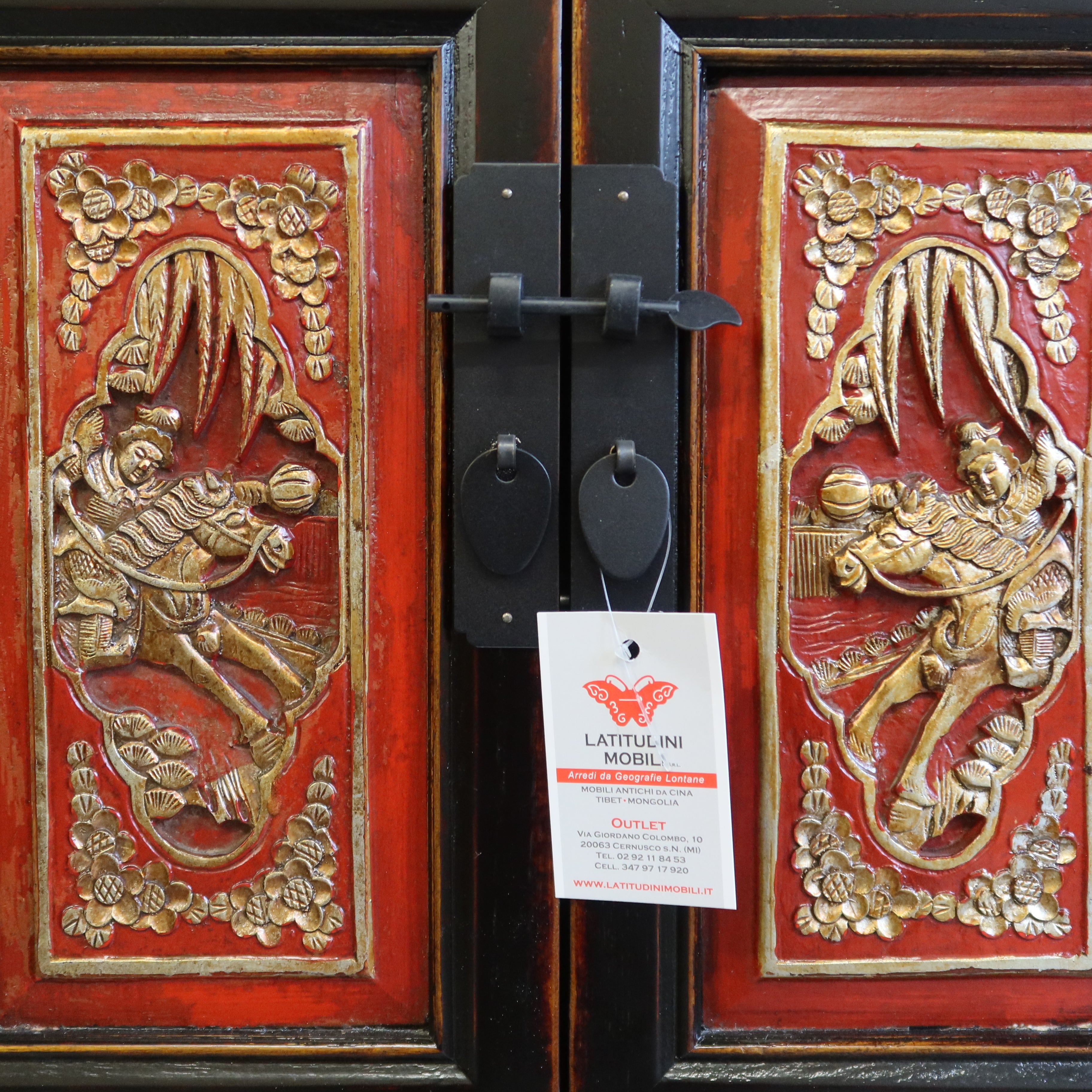 ARMADIETTO A COLONNA DEL FUJAN