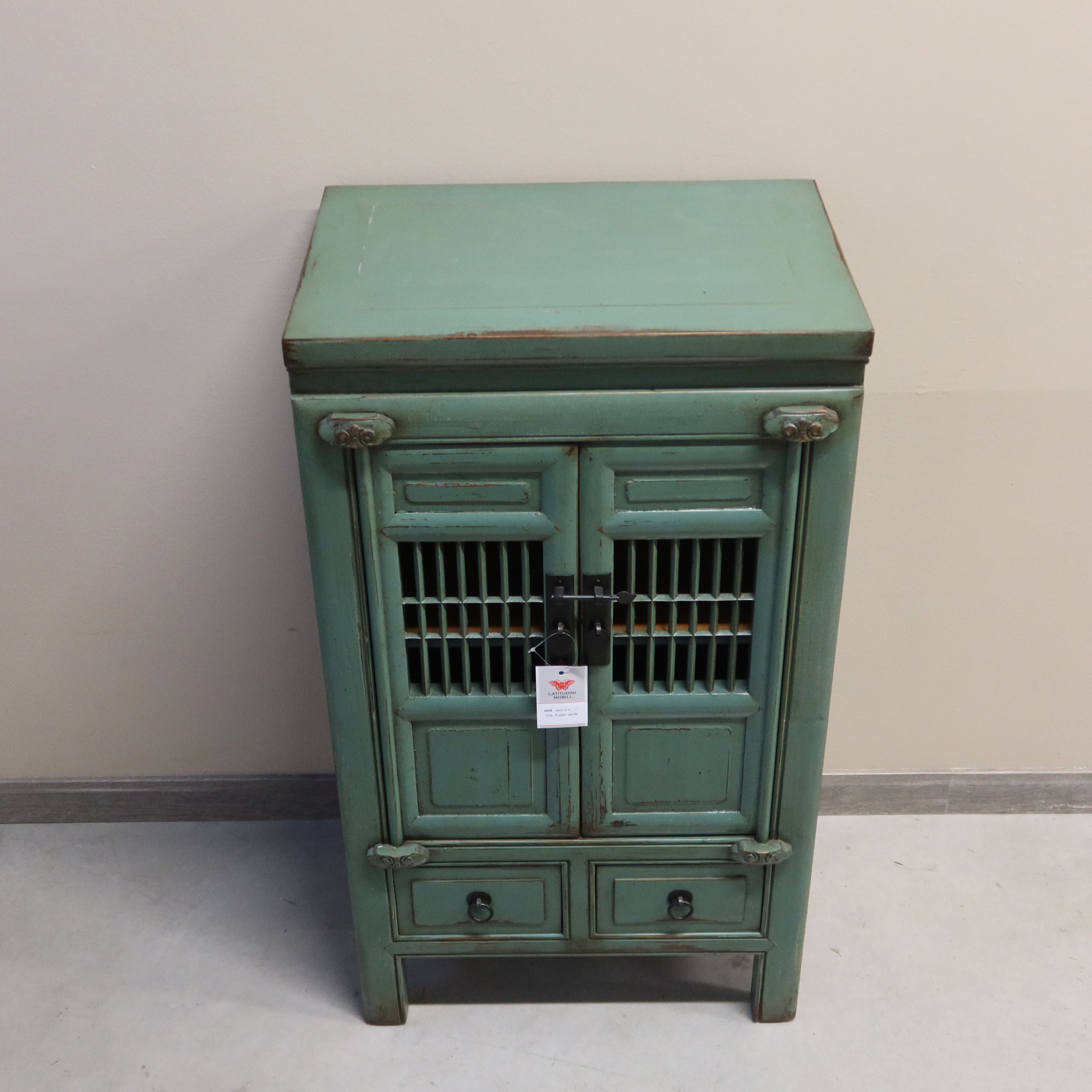 ALTA CREDENZINA LACCATA