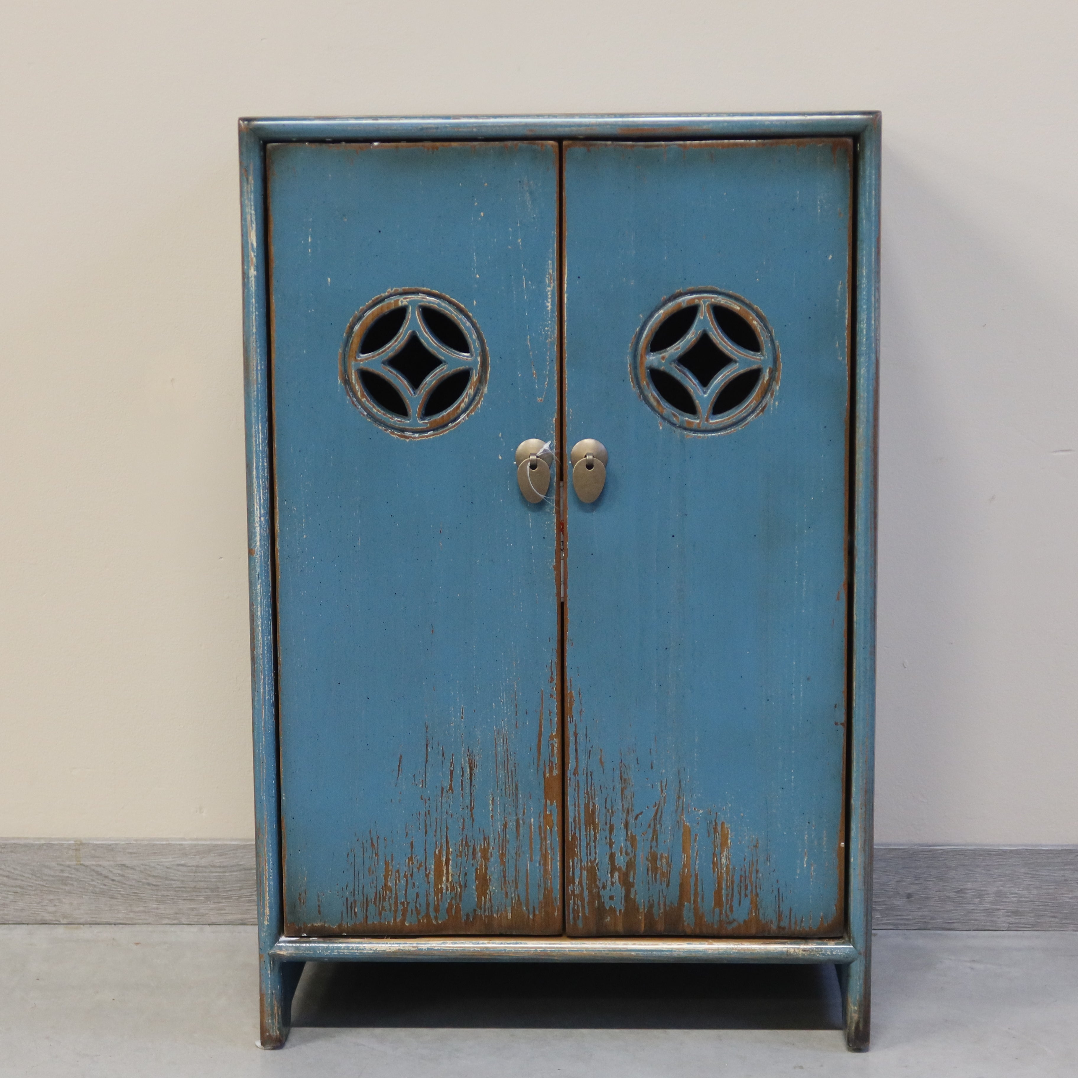 MOBILETTO CINESE LACCA AZZURRA 2A CON INTAGLI