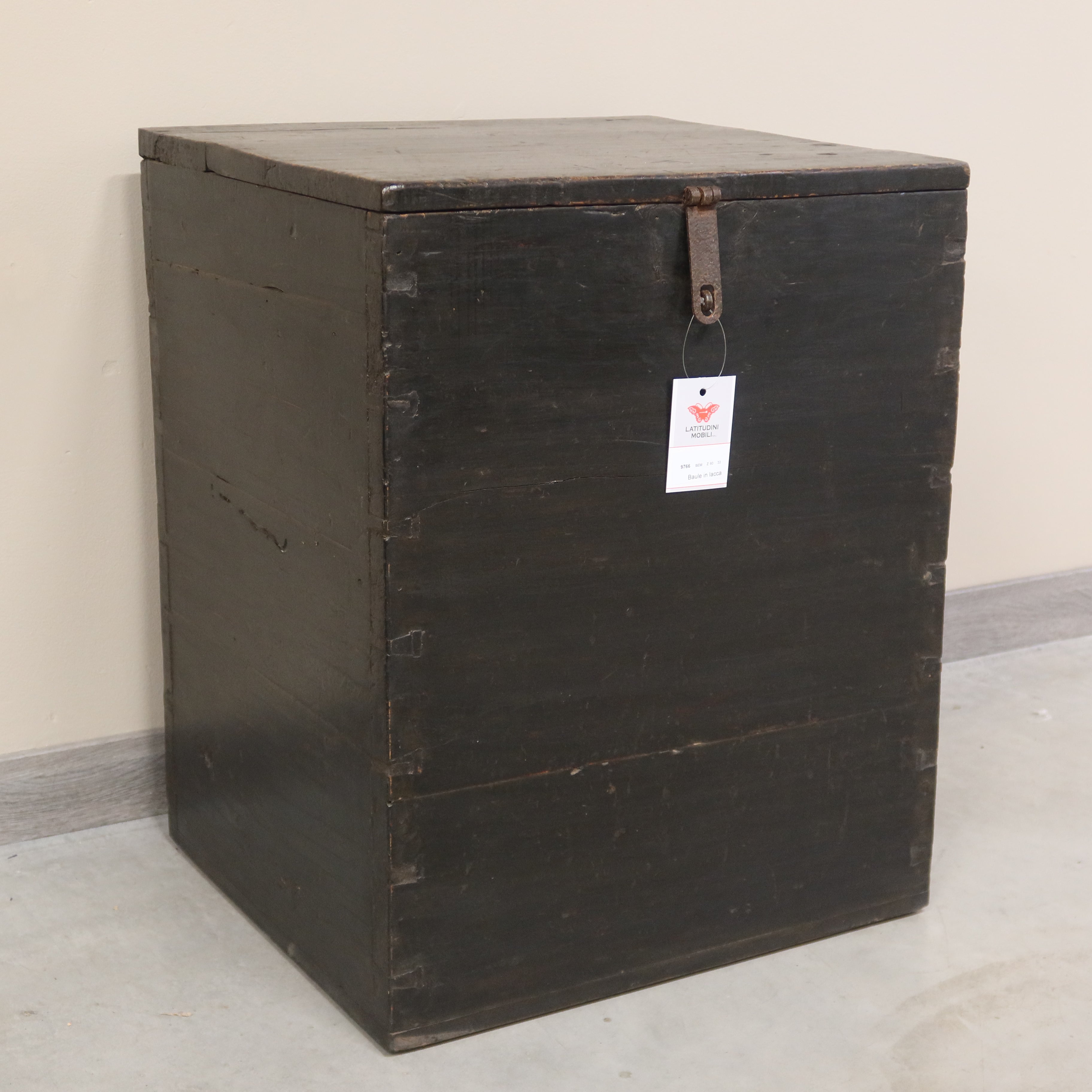 MONEY CHEST LACCA NERA