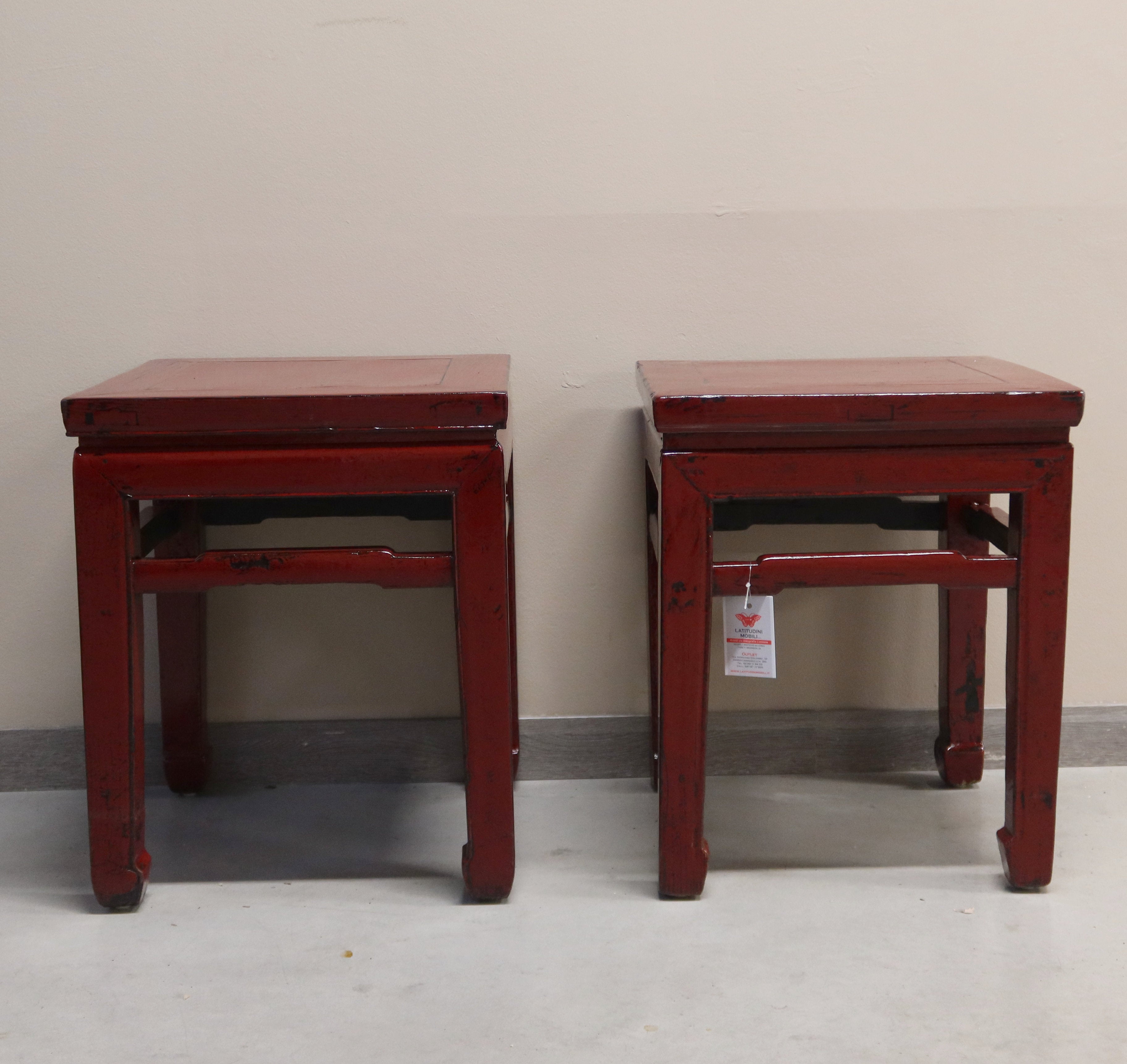 SGABELLO QUADRATO LACCA BORDEUAX