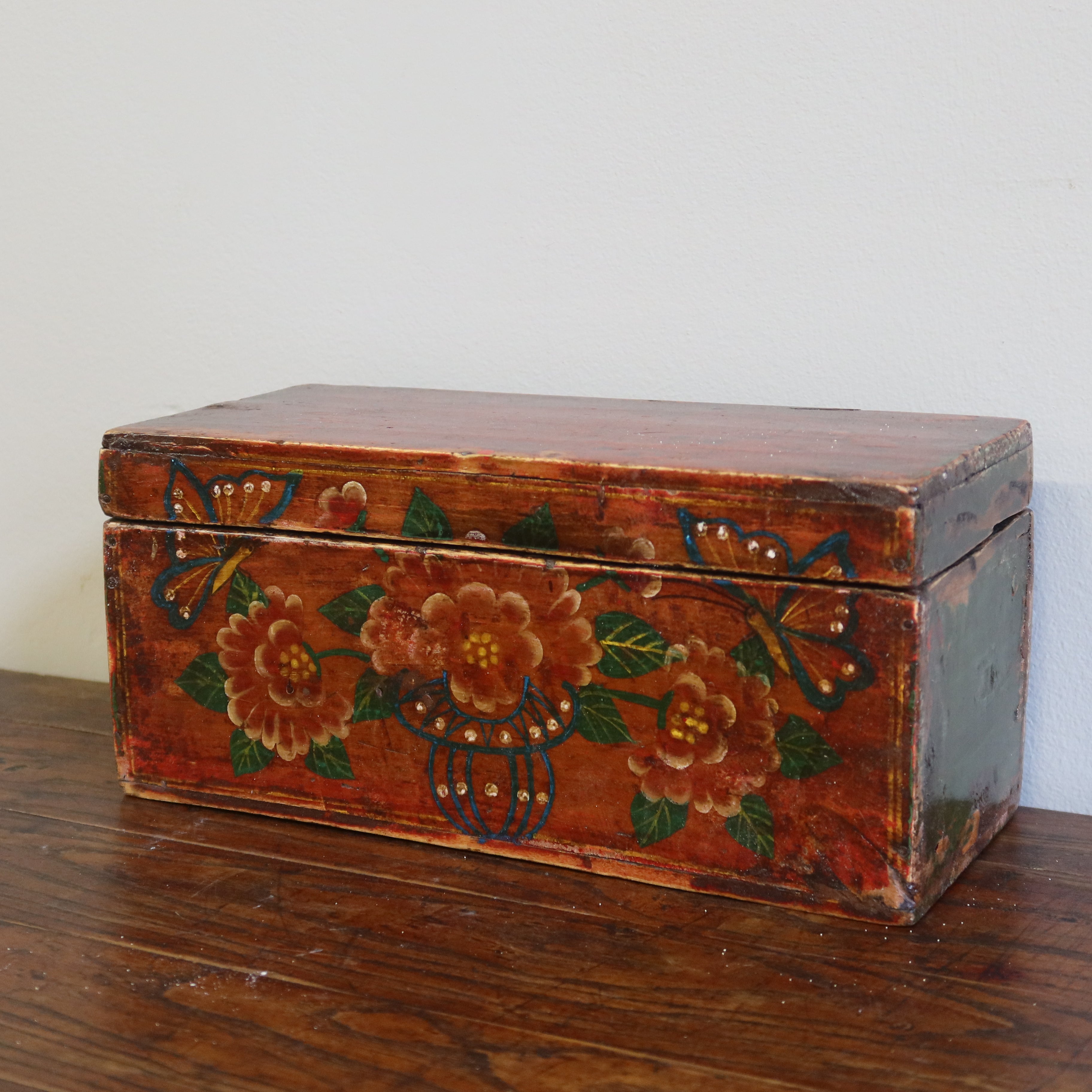 SCATOLA MONGOLIA DECORATA CON COPERCHIO