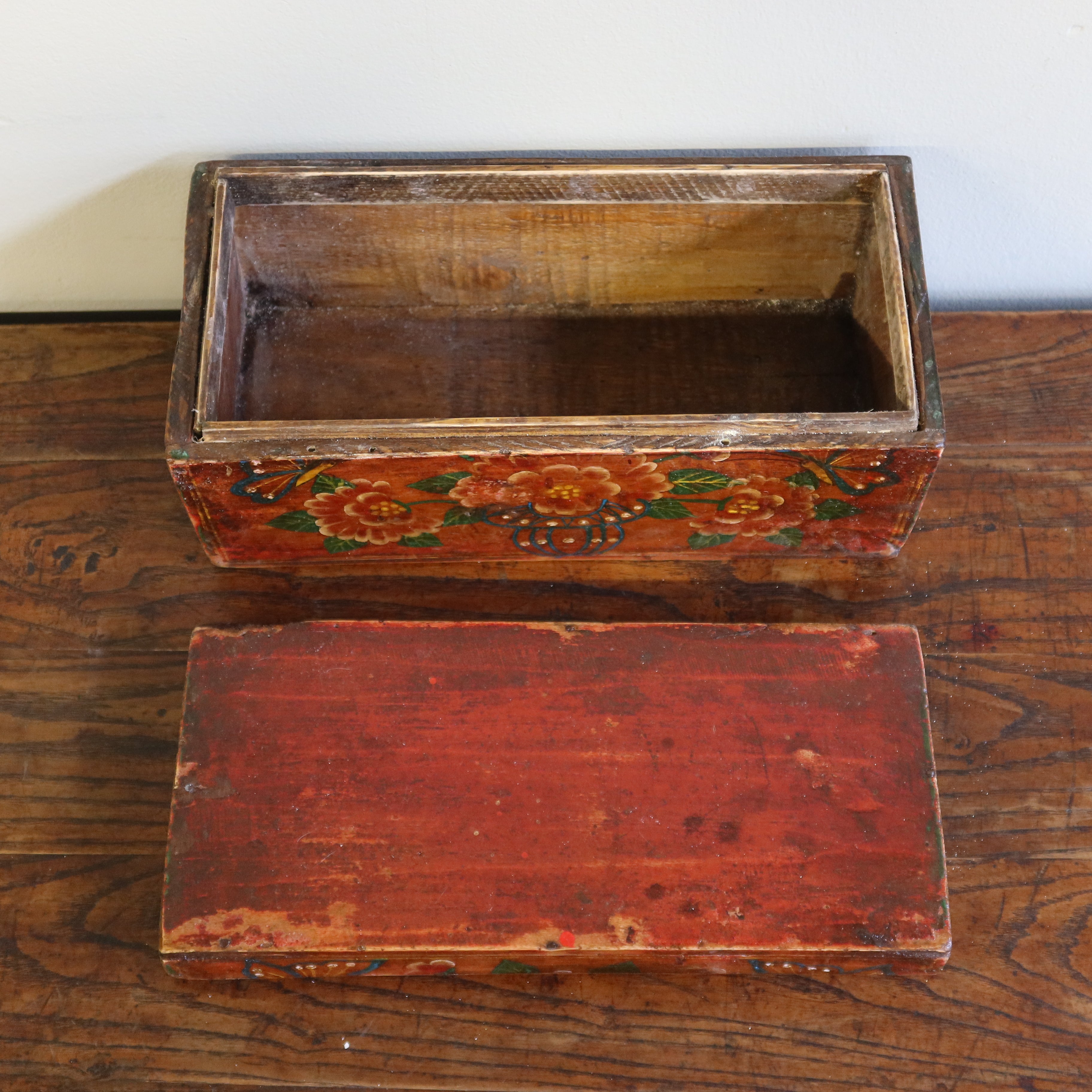 SCATOLA MONGOLIA DECORATA CON COPERCHIO