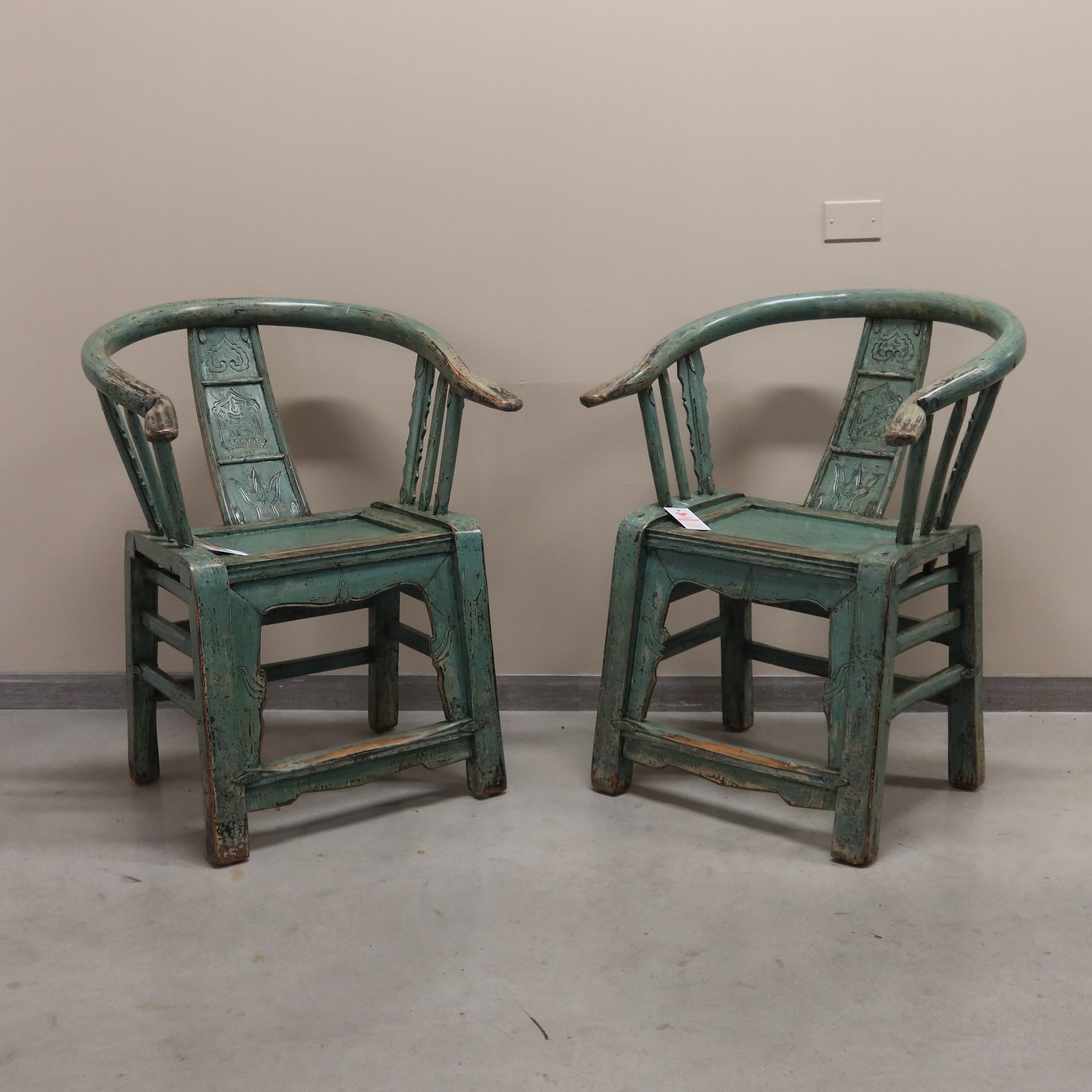 SEDIA CINESE A POZZETTO IN LACCA