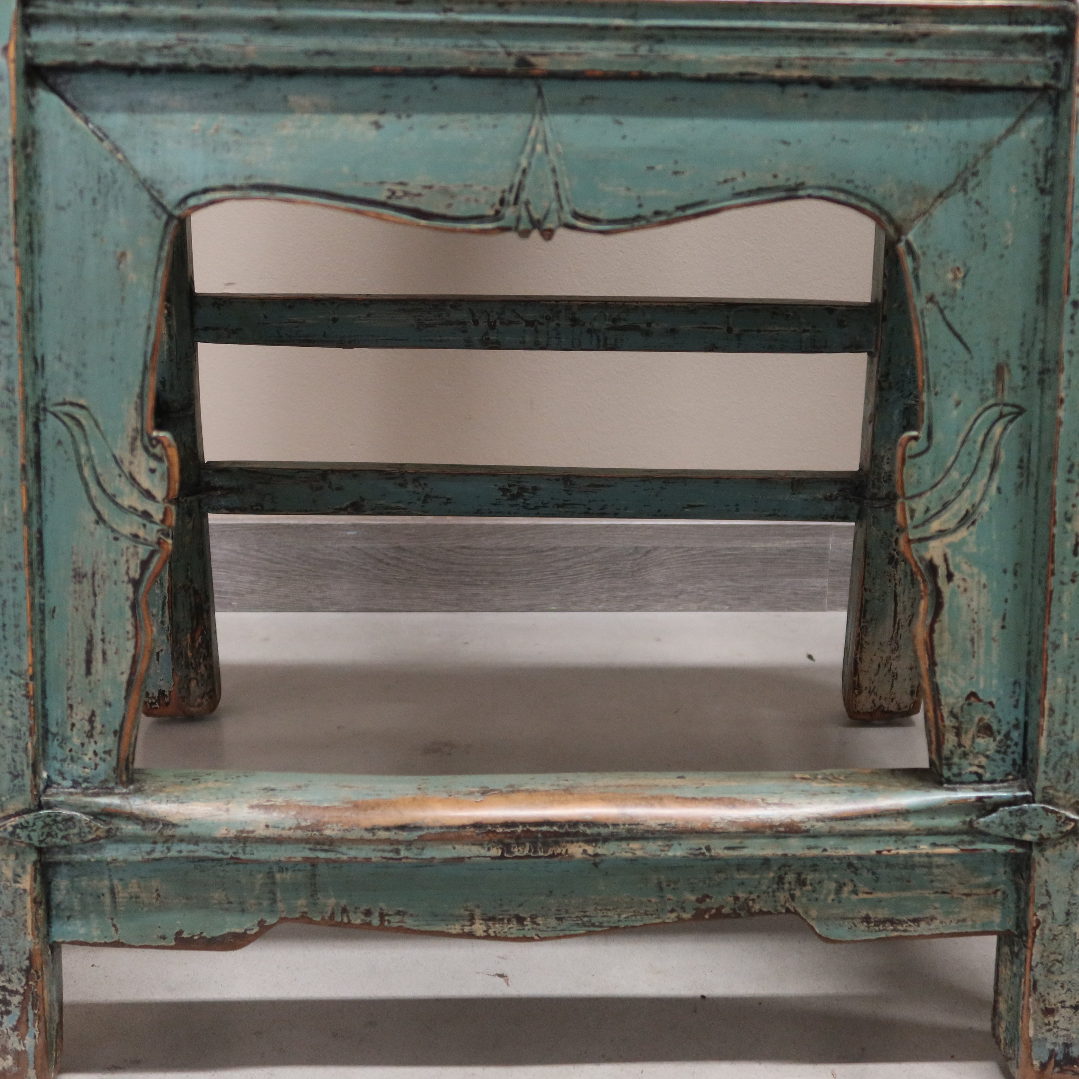 SEDIA CINESE A POZZETTO IN LACCA