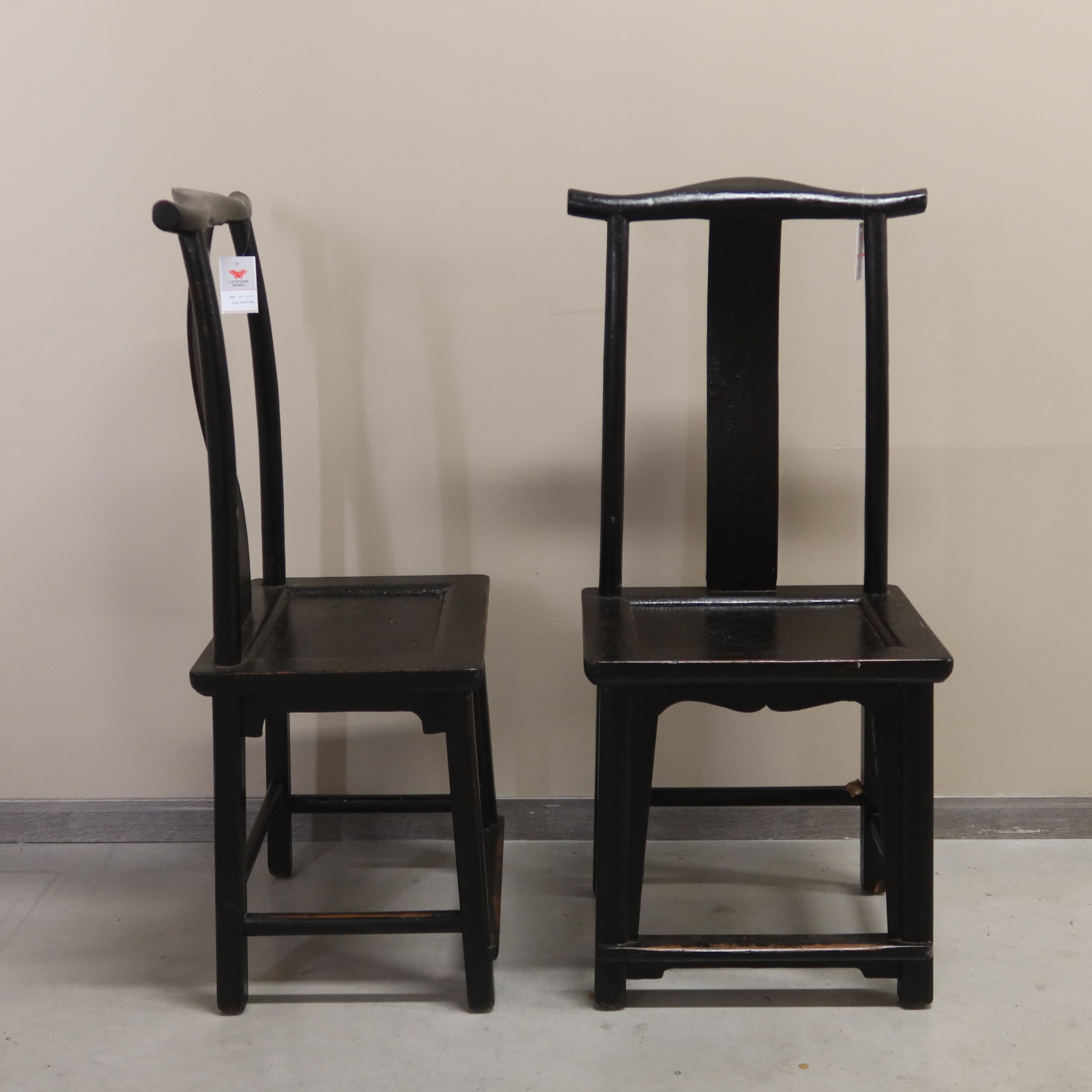 SEDIA CINESE TRADIZIONALE IN LACCA NERA