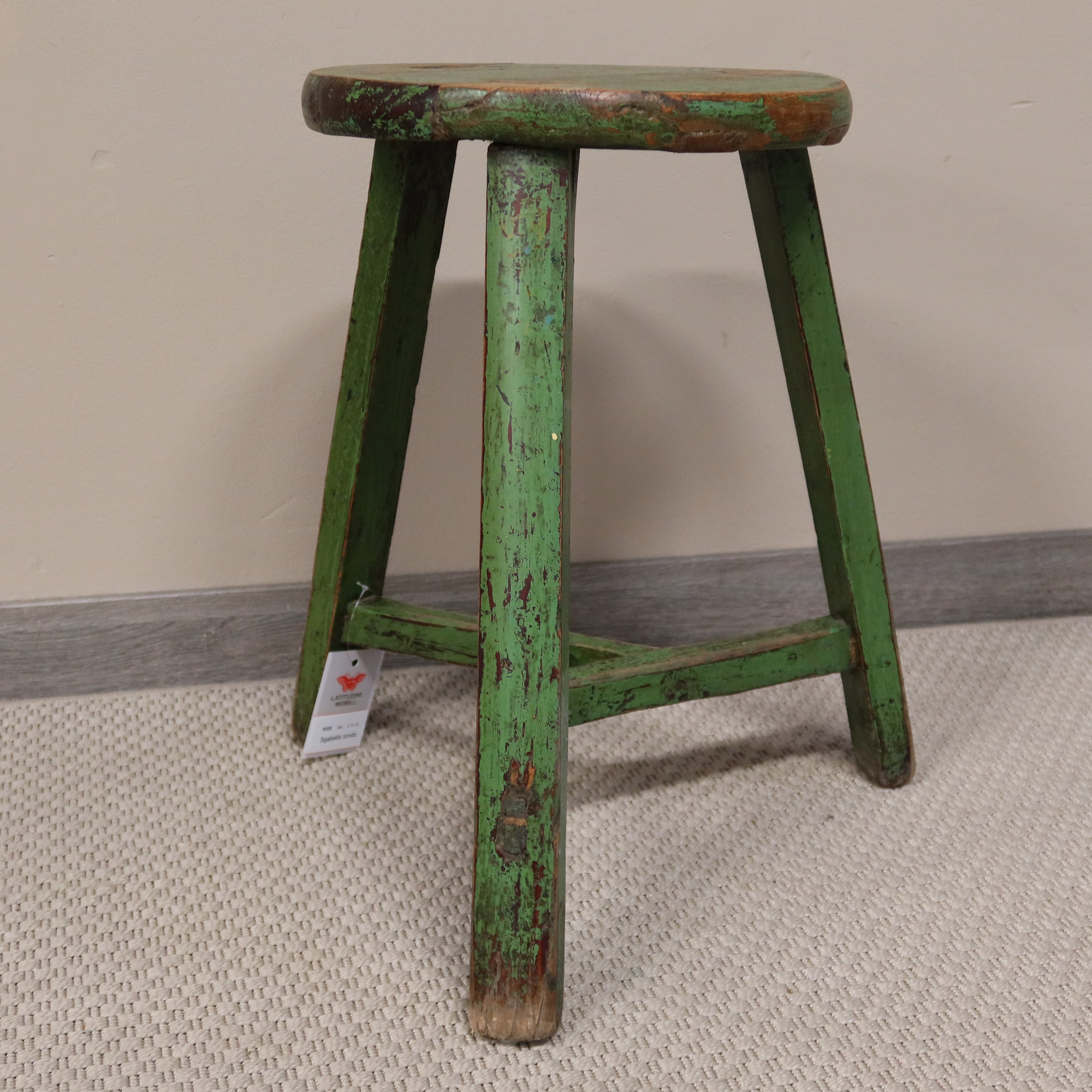 SGABELLINO CINESE TONDO GAMBE A TRAPEZIO