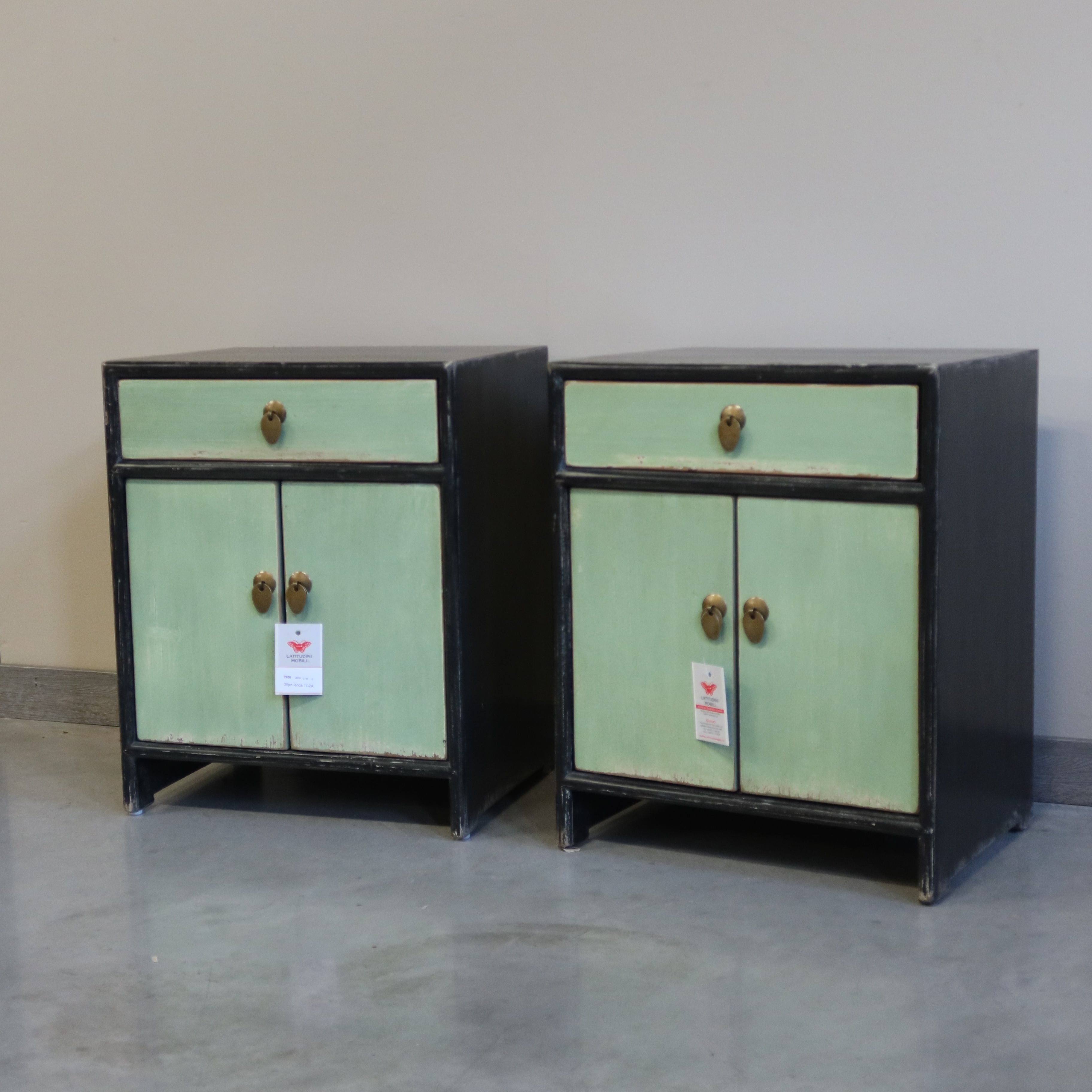 MOBILETTO CINESE LACCA GIALLA