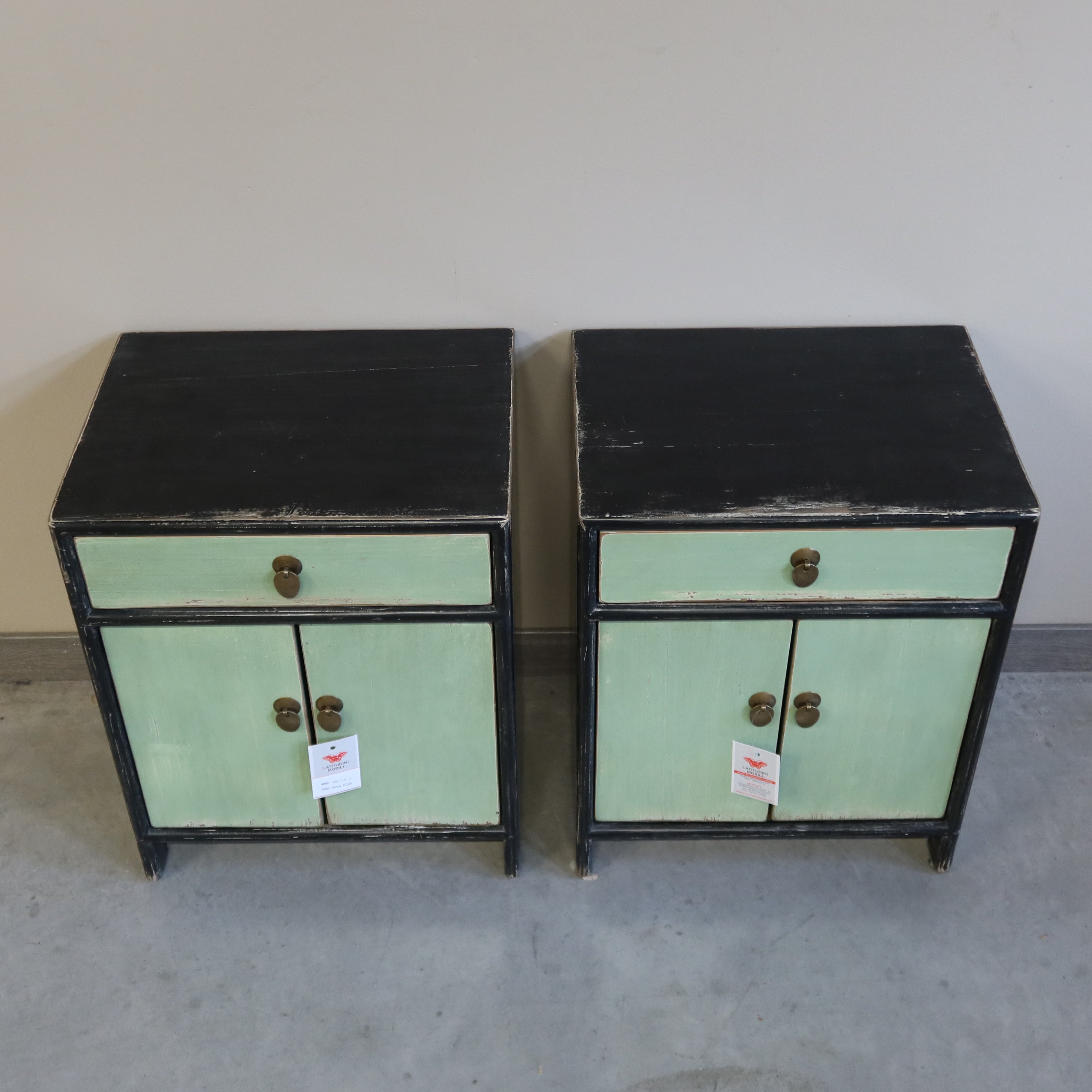 MOBILETTO CINESE LACCA GIALLA