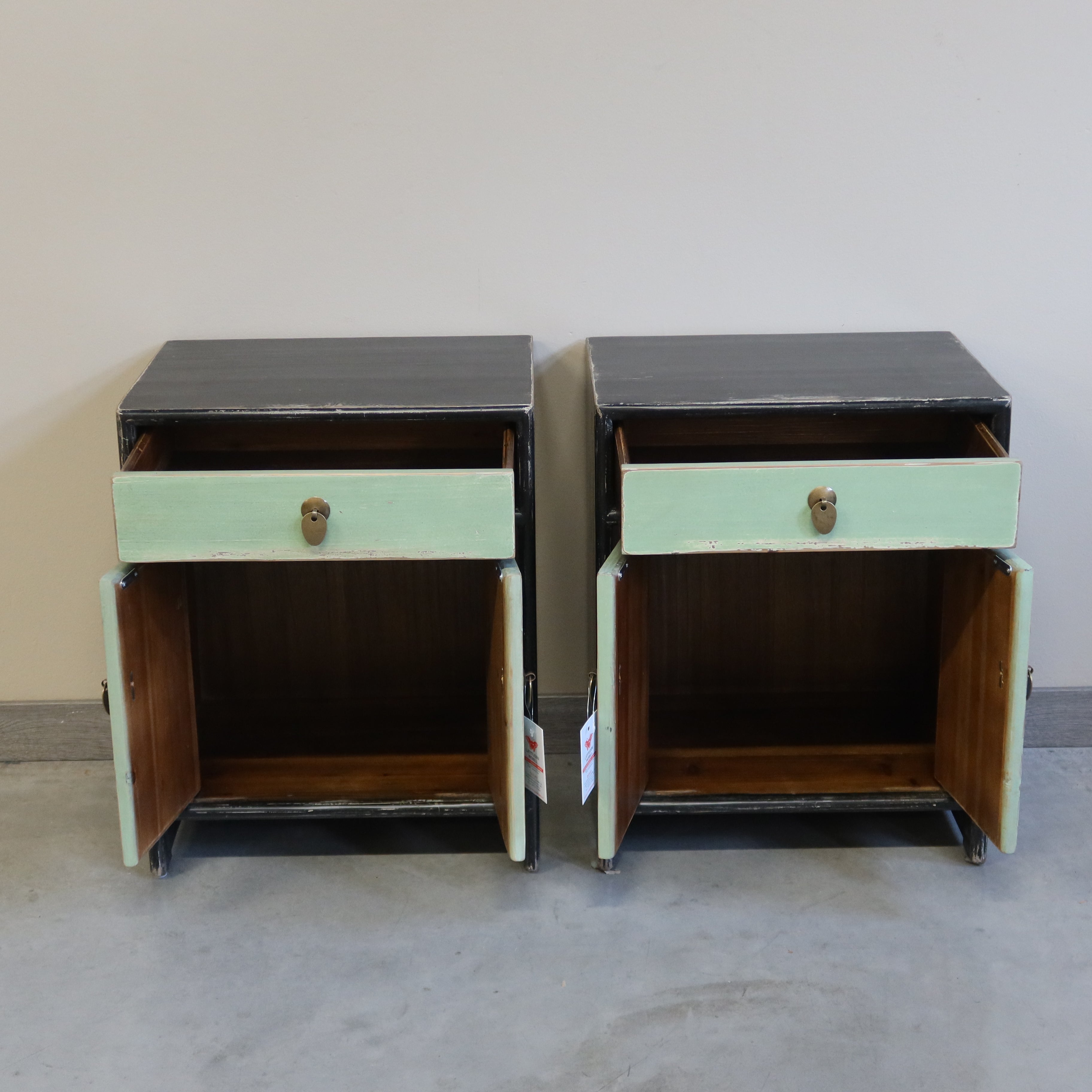 MOBILETTO CINESE LACCA GIALLA