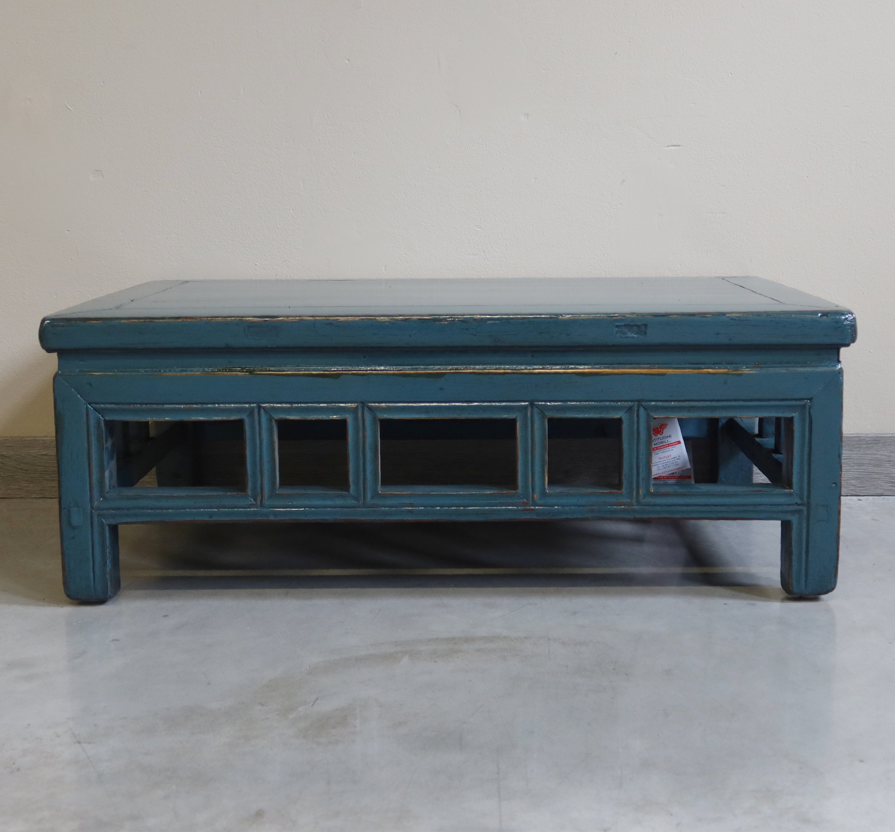 TAVOLINO KANG LACCATO