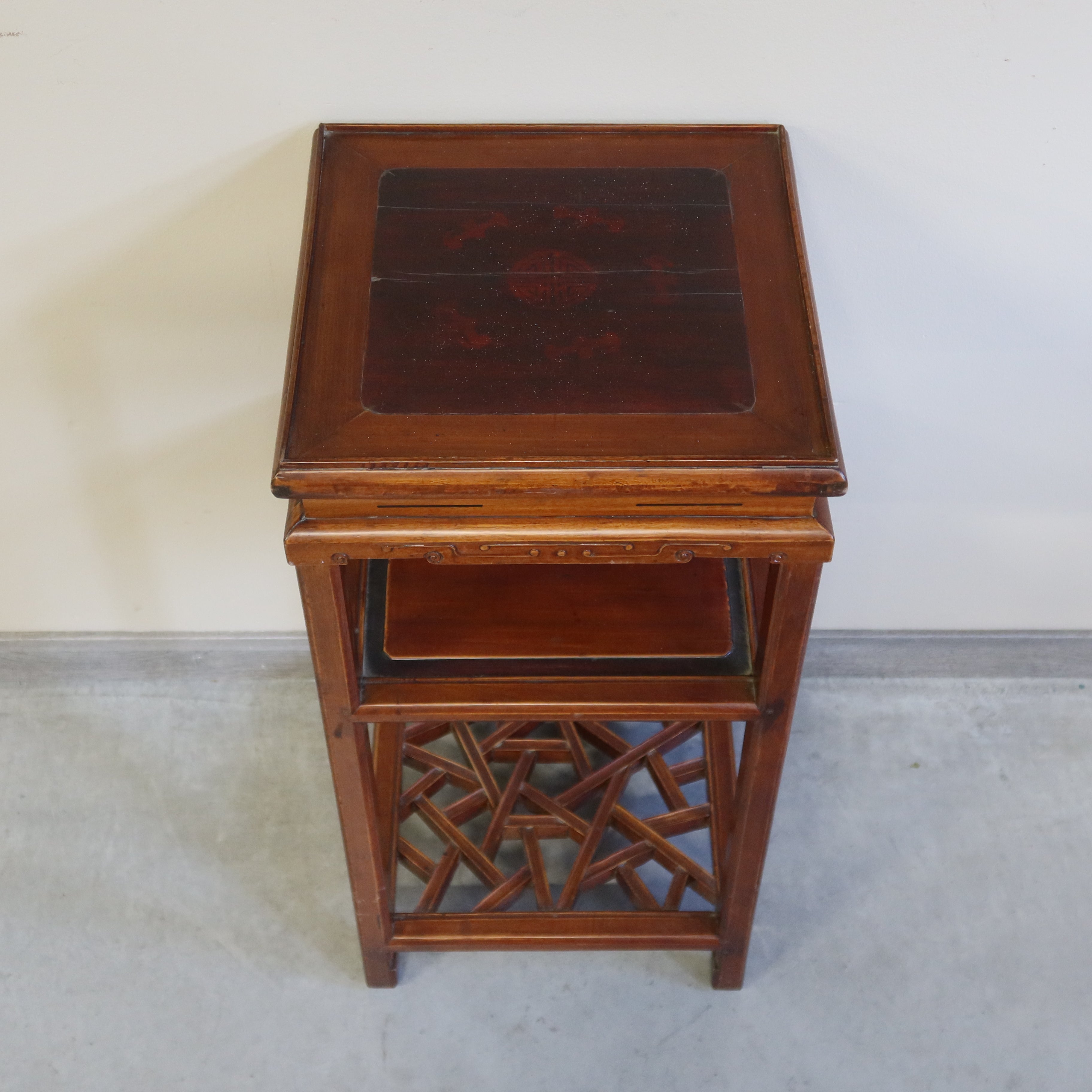 TAVOLINO OLMO CINESE CON RIPIANO