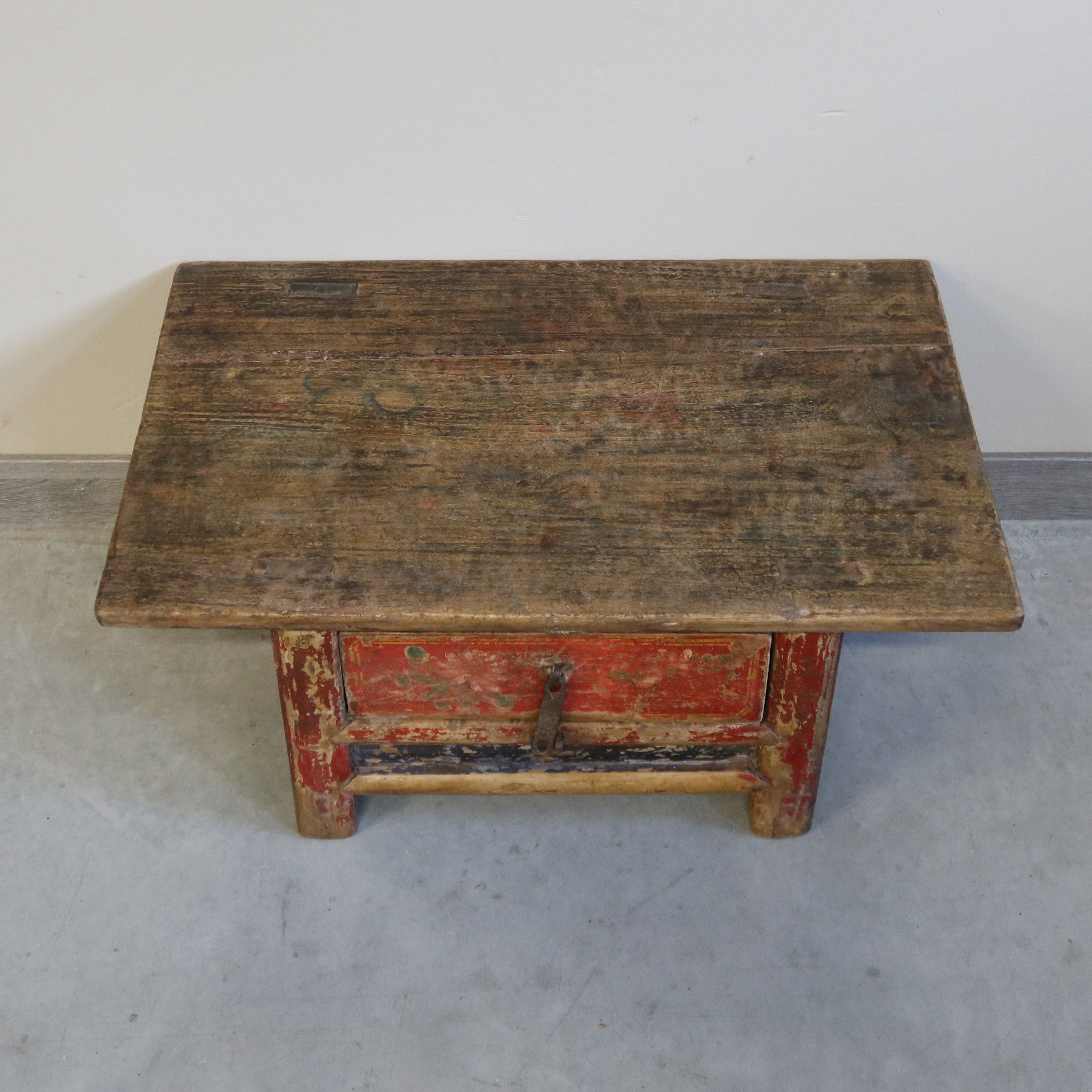 TAVOLINO OLMO CINESE CASSETTO DECORATO