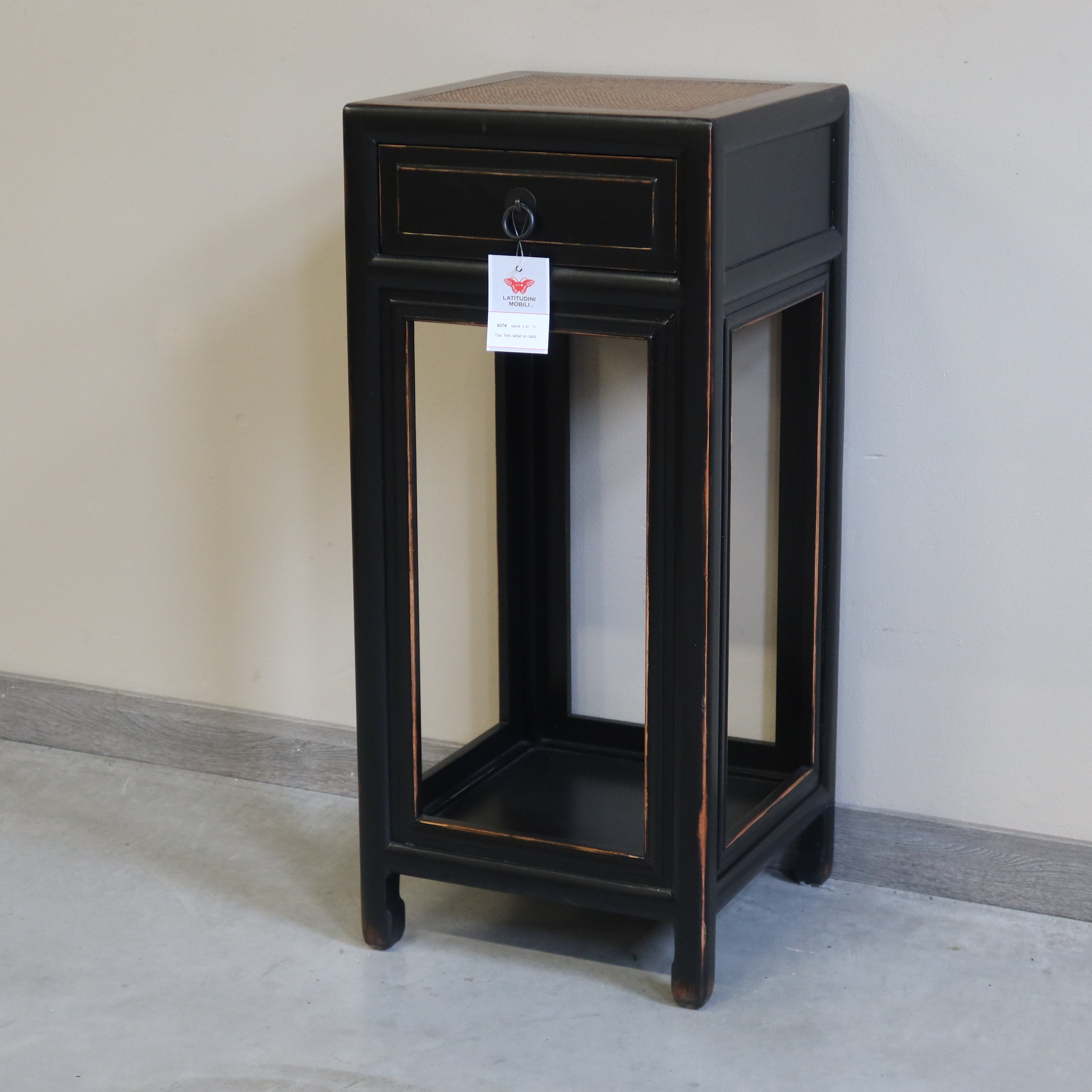 TAVOLINO DA THE' CINESE CON CASSETTO E PIANO RATTAN