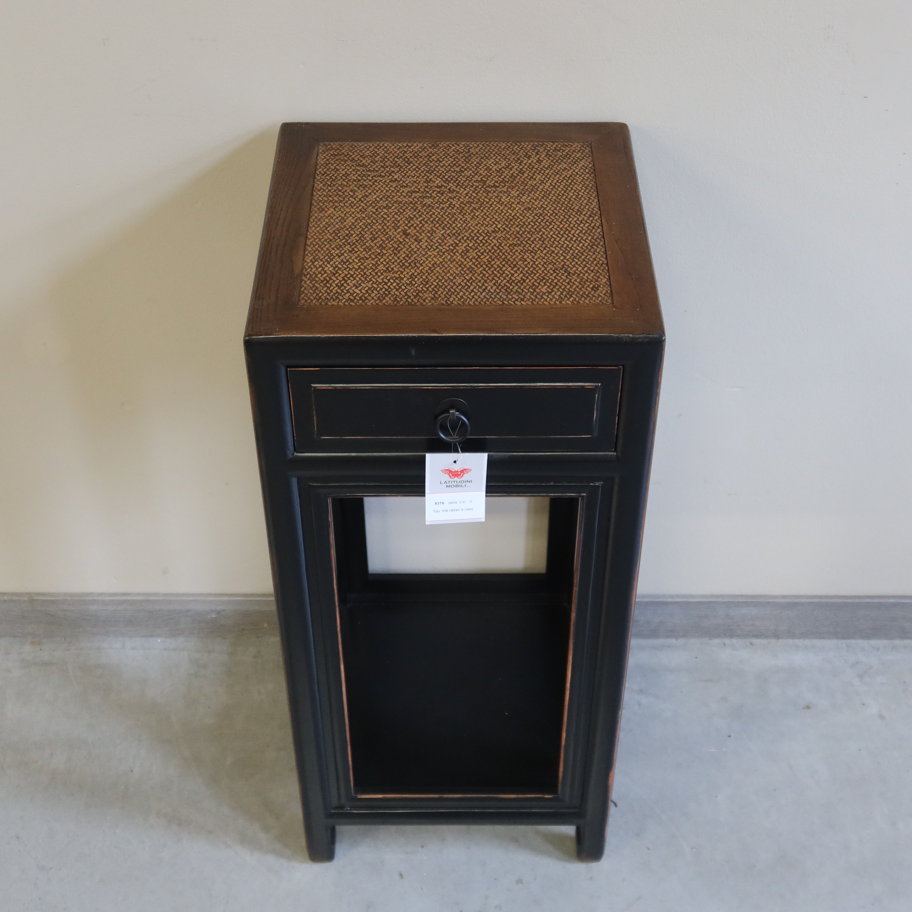 TAVOLINO DA THE' CINESE CON CASSETTO E PIANO RATTAN