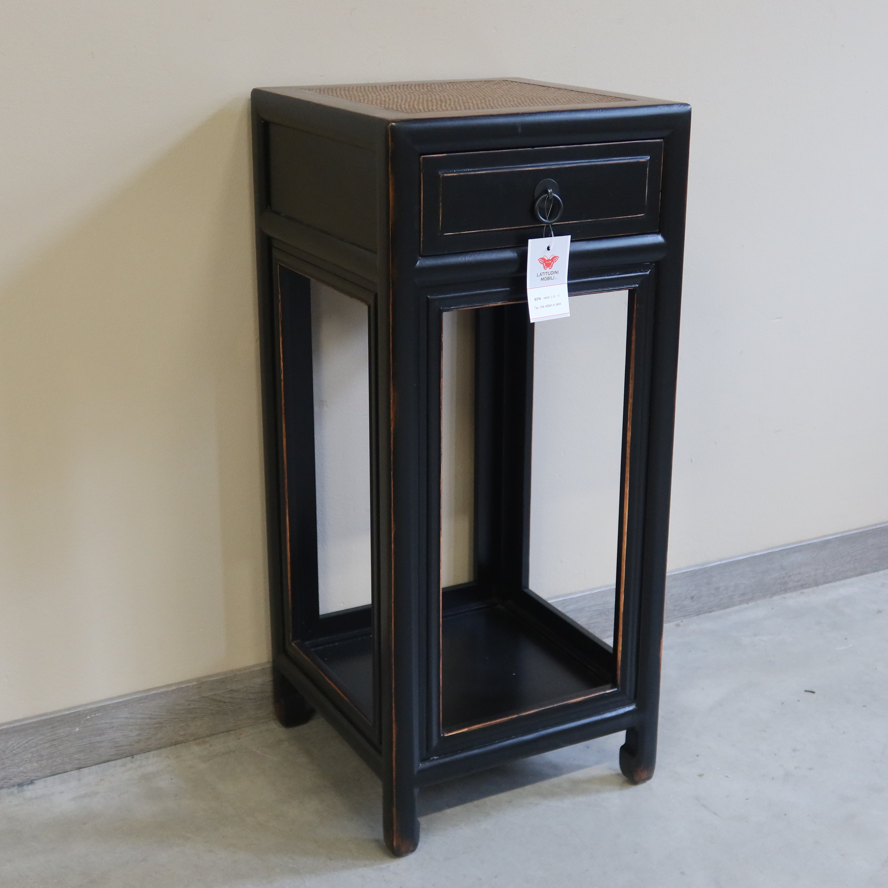 TAVOLINO DA THE' CINESE CON CASSETTO E PIANO RATTAN
