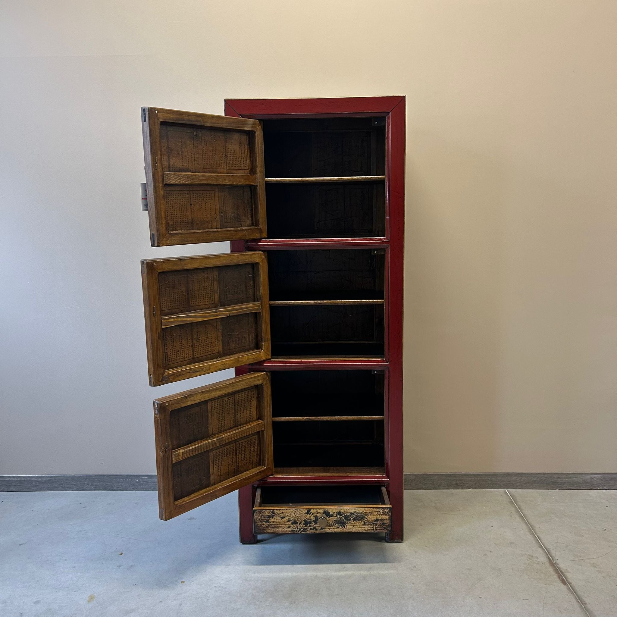 ARMADIO STRETTO GANZU