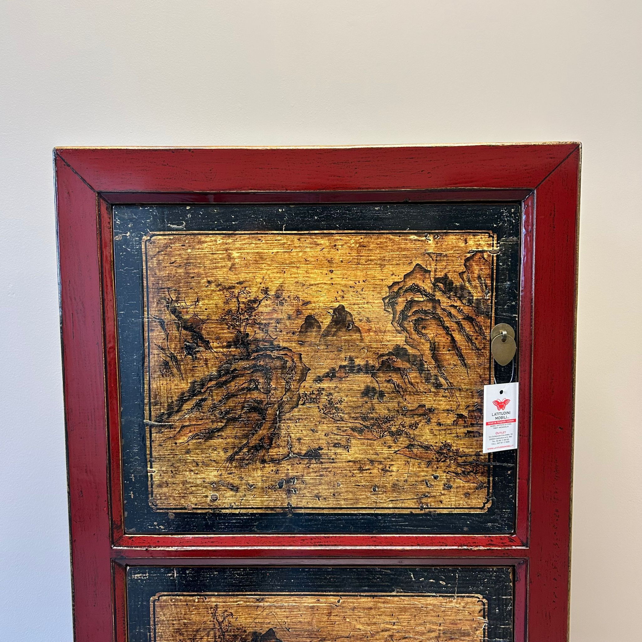 ARMADIO STRETTO GANZU