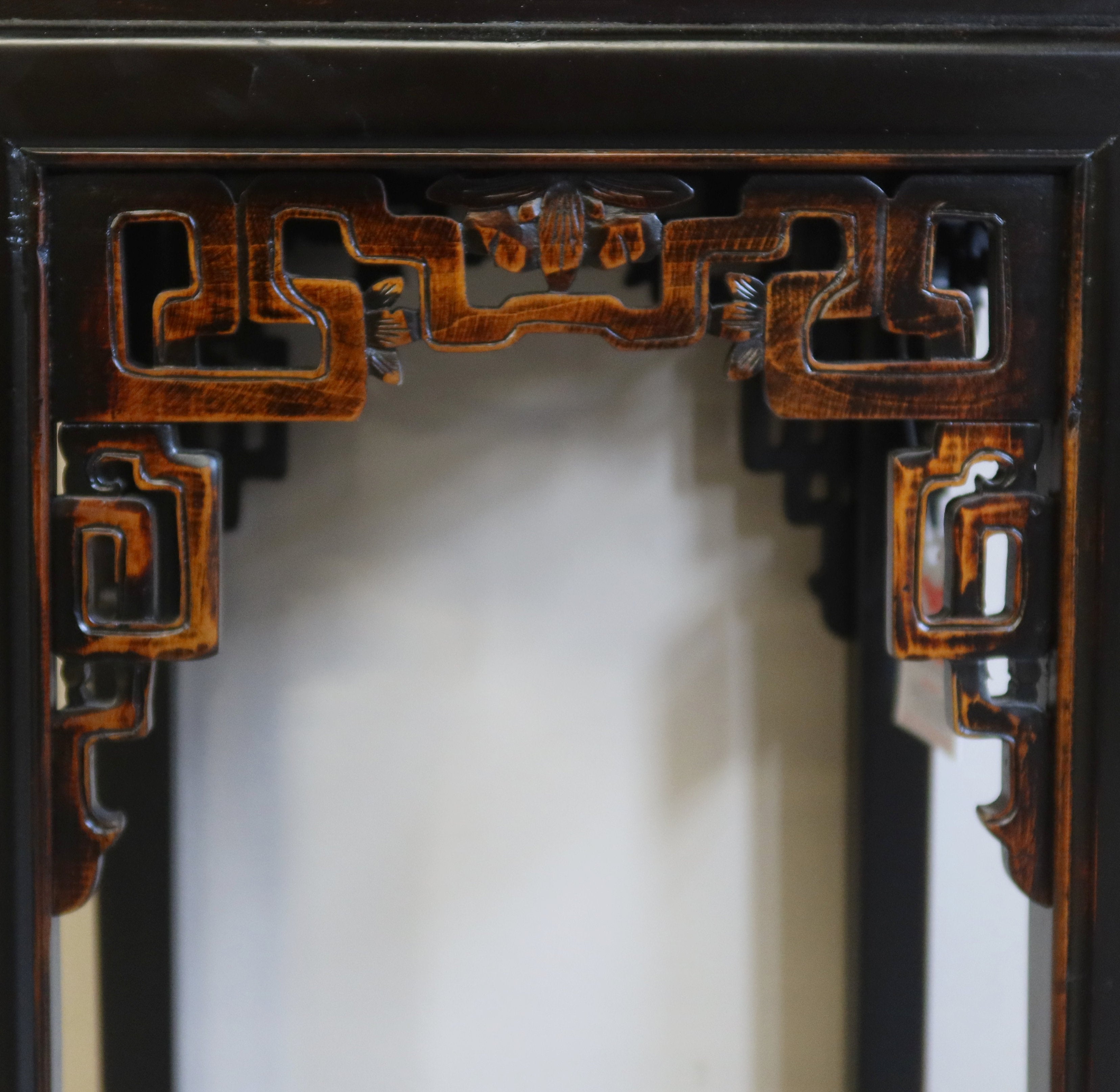 TAVOLINO DA THE' CINESE CON INTAGLI