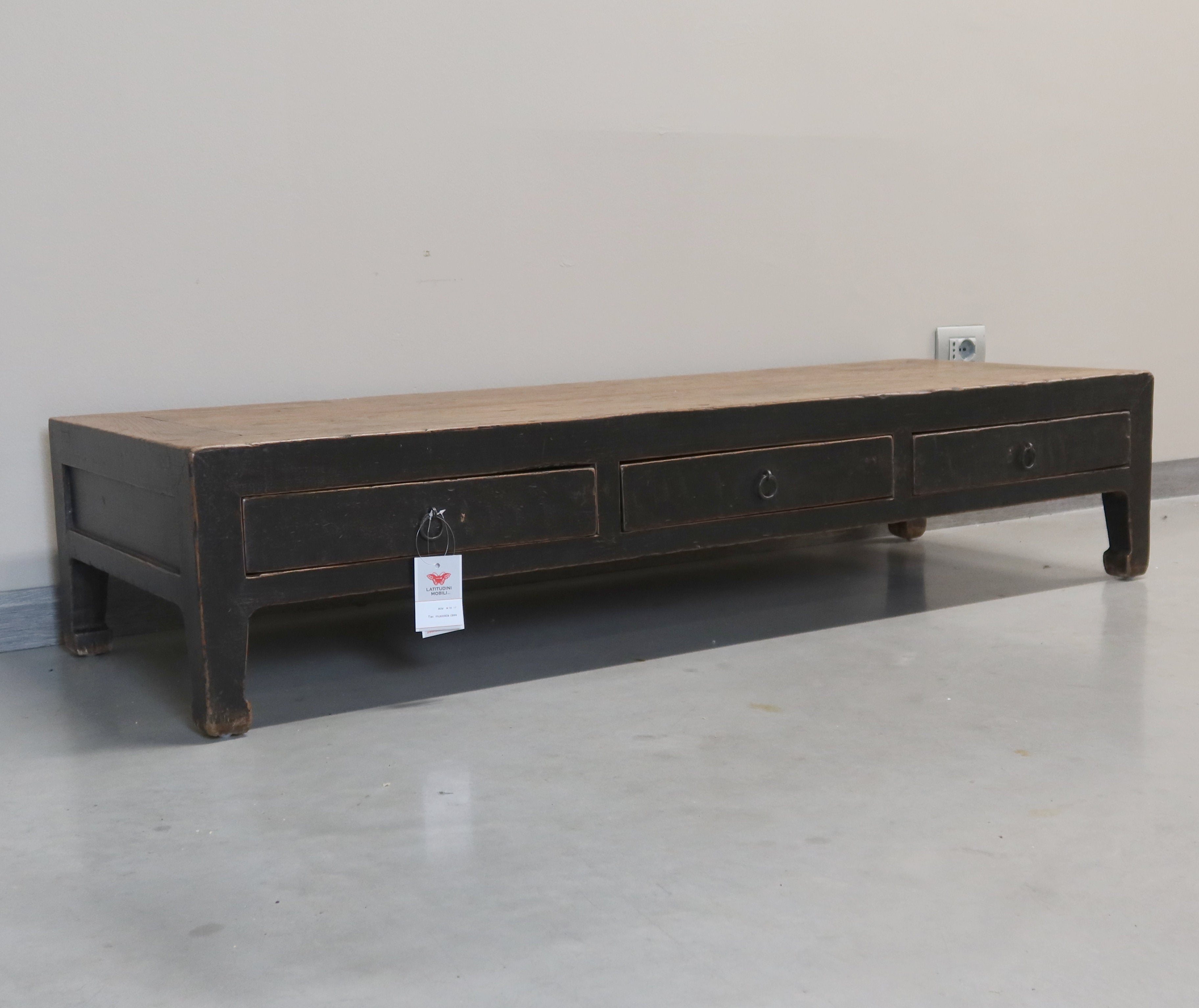 LUNGO E BASSO TAVOLO OLMO CINESE 3C