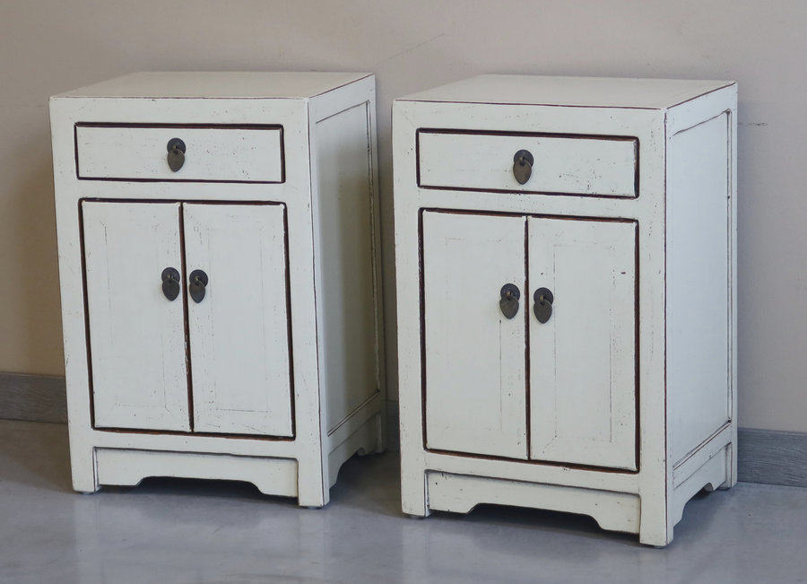 CREDENZINE, STIPI - COMODINO LACCATO - CS-09564