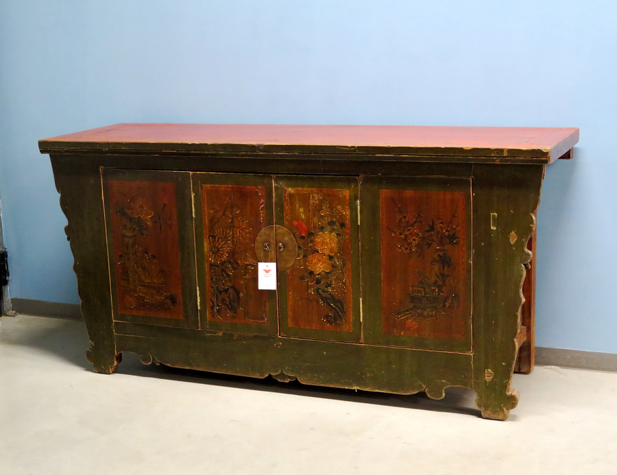 CREDENZE, MADIE - CREDENZA CINESE AD ALTARE CON DECORO LIEVE - CM-10814